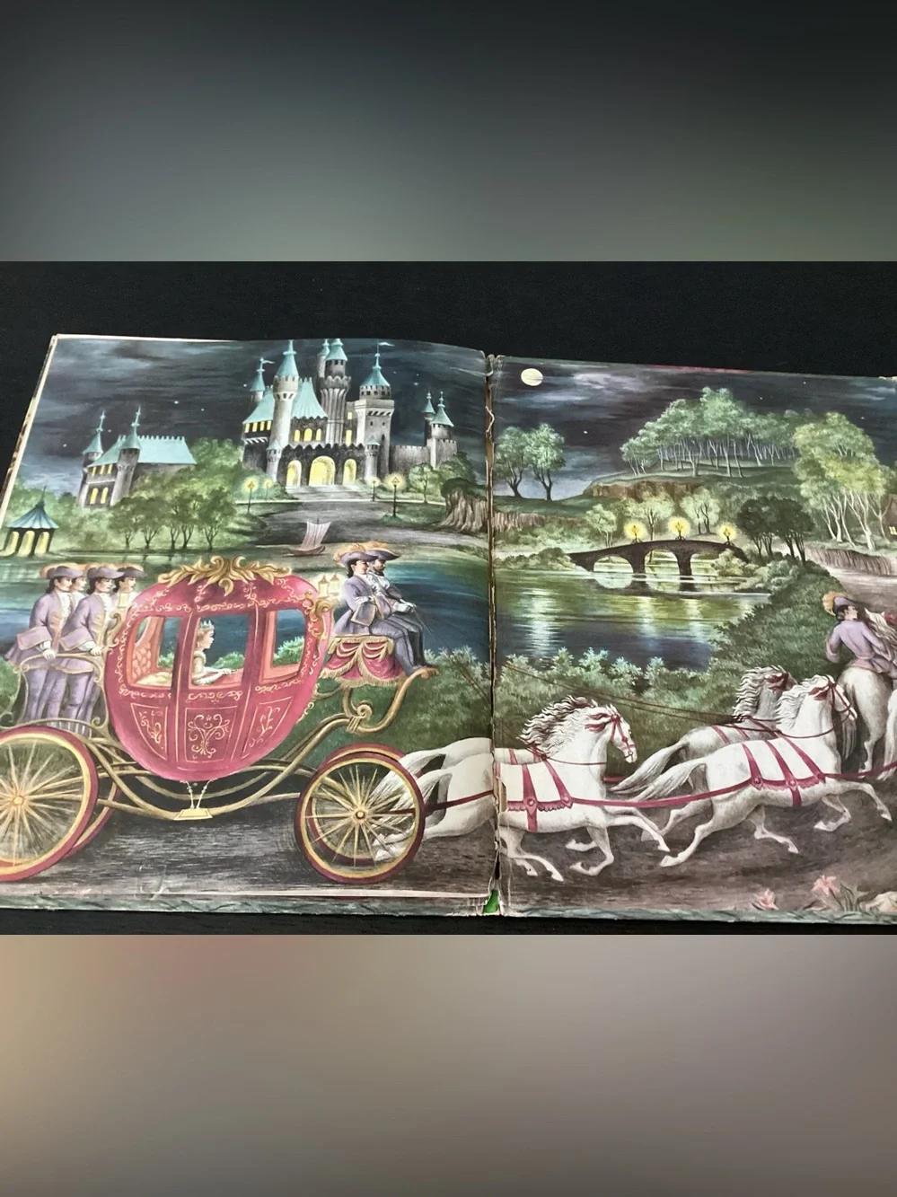 Vtg. Hardcover children’s book titled CINDERELLA a Classic Children’s Book